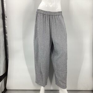 ***Max Studio Vertical Stripe Pull-On Cropped Pants *** XL